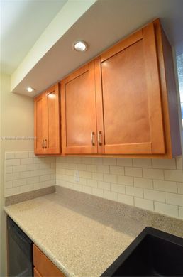 Komplex apartman North Miami Beach, Miami-Dade County