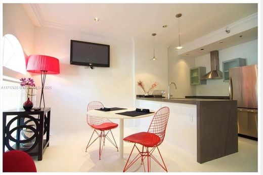 مجمع شقق ﻓﻲ Miami Beach, Miami-Dade County