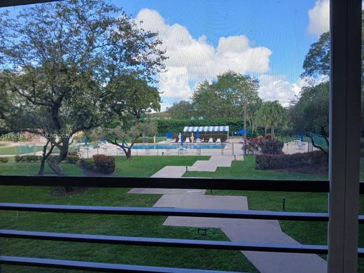 Residential complexes in Pembroke Pines, Broward County