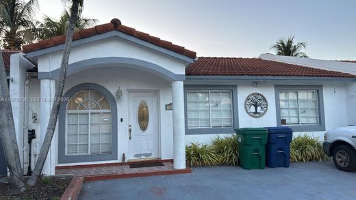Stadswoning in Hialeah, Miami-Dade County