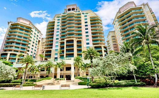 Residential complexes in Palm Beach Gardens, Palm Beach
