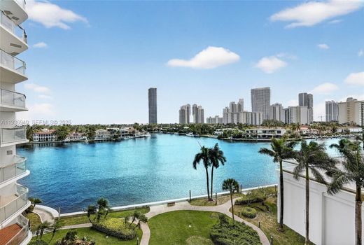 Complexes résidentiels à Aventura, Comté de Miami-Dade