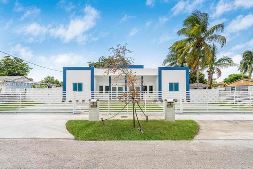 Townhouse in Miami Heights Trailer Park, Miami-Dade