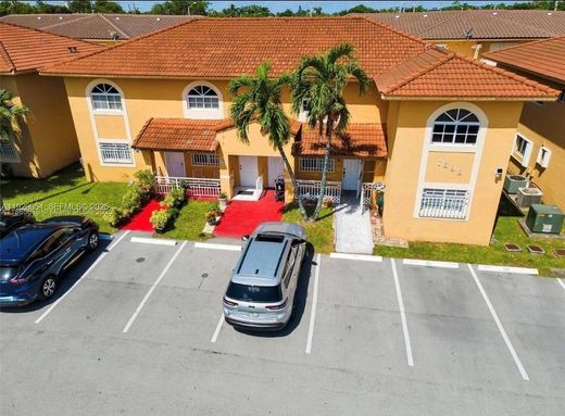Κτίριο σε Hialeah, Miami-Dade County