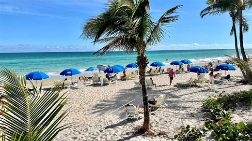 Wohnkomplexe in Hallandale Beach, Broward County