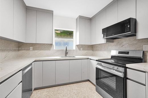 ﻓﻴﻼ ﻓﻲ ميامي، فلوريدا, Miami-Dade County