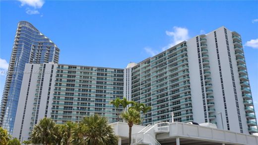 Жилой комплекс, Sunny Isles Beach, Miami-Dade County