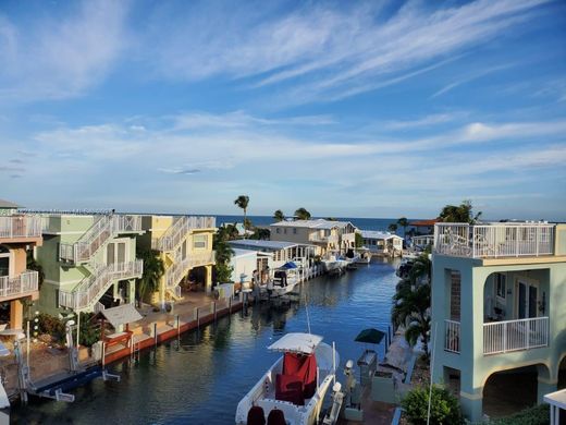 Villa in Layton, Monroe County