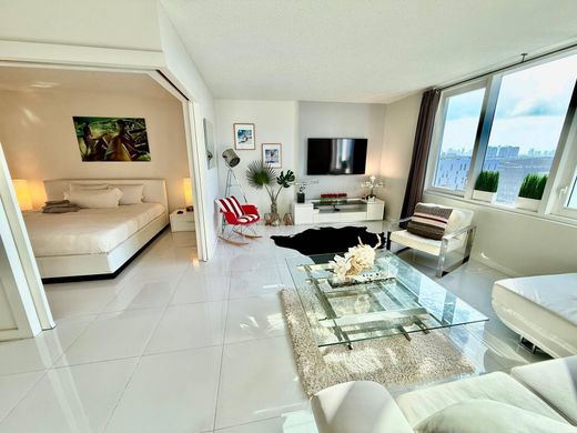 Complesso residenziale a Miami Beach, Miami-Dade County