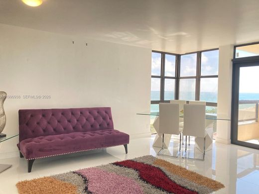 Residential complexes in Miami Beach, Miami-Dade