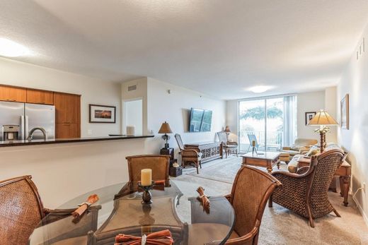 Residential complexes in Boynton Beach, Palm Beach