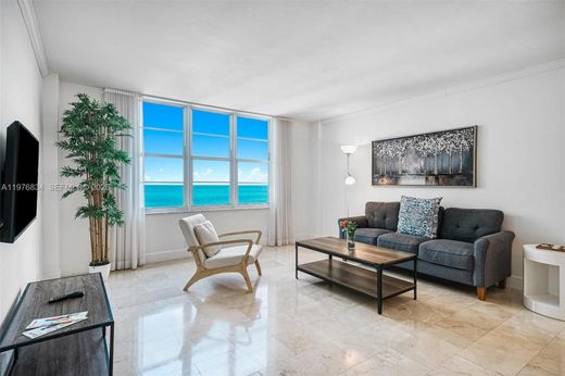 Complexes résidentiels à Miami Beach, Comté de Miami-Dade