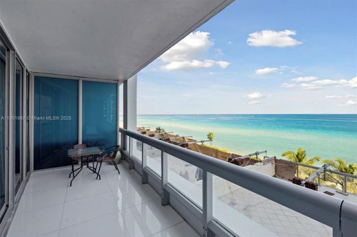 Miami Beach, Miami-Dade Countyのアパートメント・コンプレックス