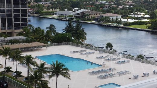 Komplex apartman Hallandale Beach, Broward County