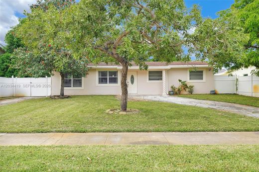 Villa in Lauderdale Lakes, Broward County