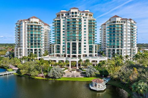 Residential complexes in Palm Beach Gardens, Palm Beach