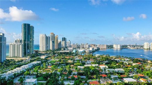 Residential complexes in Sunny Isles Beach, Miami-Dade