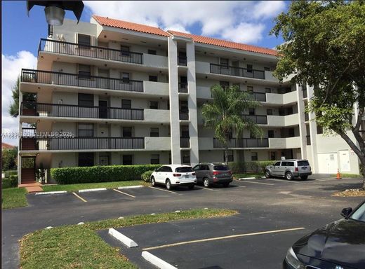 Residential complexes in Miami, Miami-Dade