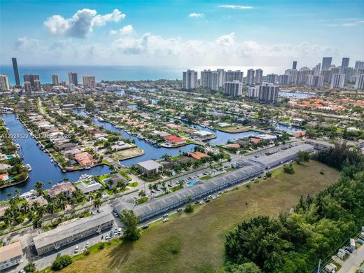 Жилой комплекс, Hallandale Beach, Broward County
