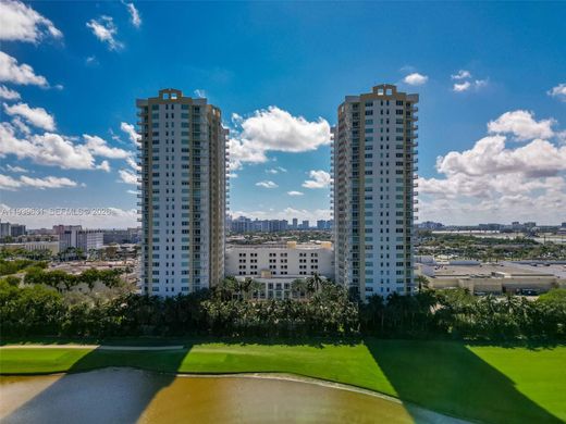 Residential complexes in Hallandale, Broward County