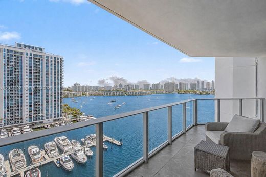 Residential complexes in North Miami Beach, Miami-Dade