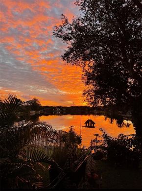 Villa in Miramar, Broward County