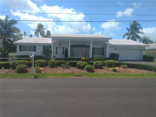 Villa in North Miami Beach, Miami-Dade County