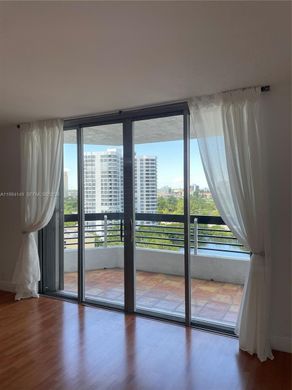 Жилой комплекс, Aventura, Miami-Dade County