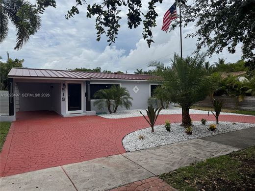 Villa Hallandale Beach, Broward County
