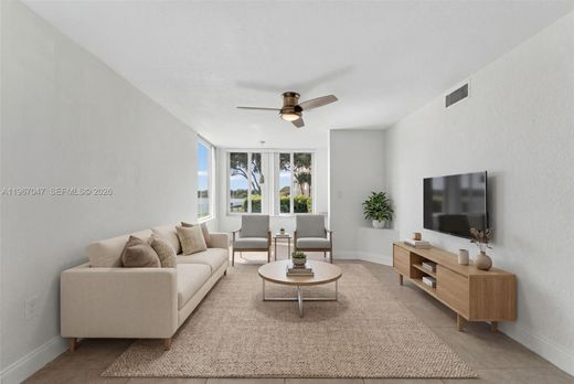 Residential complexes in Oakland Park, Broward County