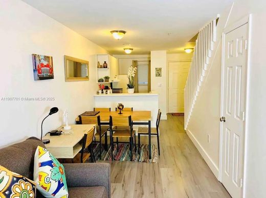 Жилой комплекс, Майами, Miami-Dade County