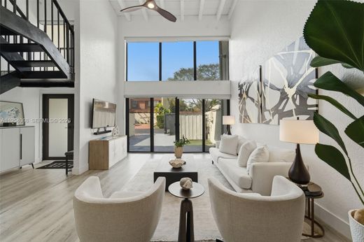 マイアミ, Miami-Dade Countyのタウンハウス