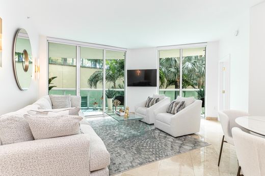 Residential complexes in Fort Lauderdale, Broward County