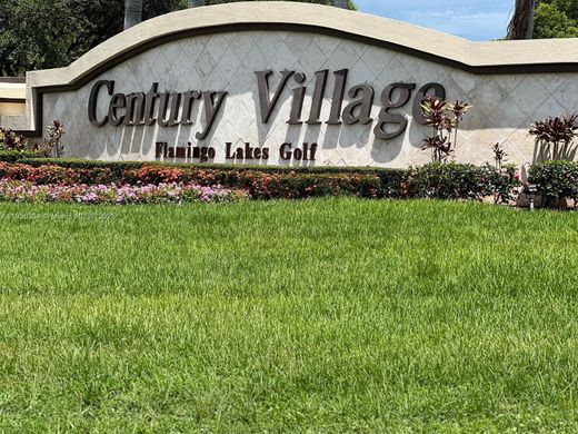 Residential complexes in Pembroke Pines, Broward County