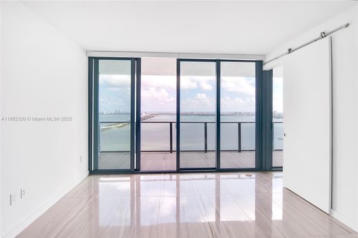 Komplex apartman Miami, Miami-Dade County