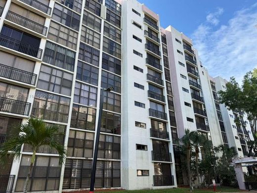 Жилой комплекс, Sunny Isles Beach, Miami-Dade County
