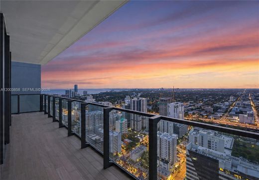 Residential complexes in Miami, Miami-Dade