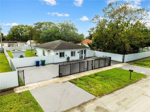 Villa a Miami Heights Trailer Park, Miami-Dade County