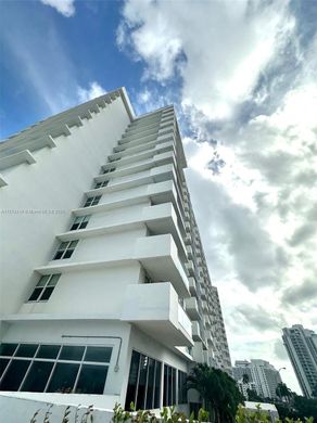 Komplex apartman Miami Beach, Miami-Dade County