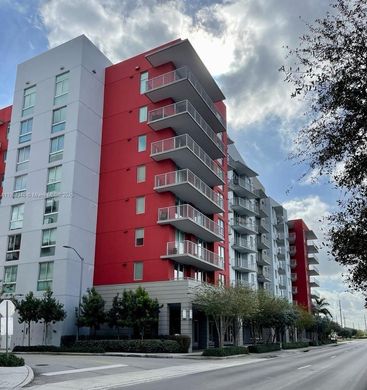 Complexes résidentiels à Doral, Comté de Miami-Dade