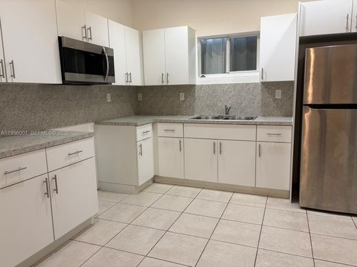 Villa - Miami Heights Trailer Park, Miami-Dade County