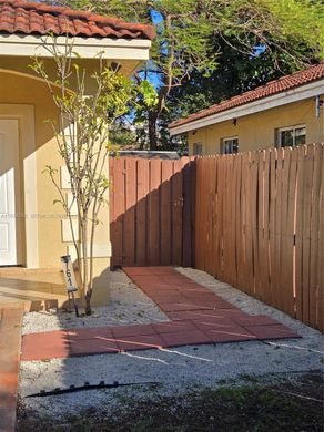 Complesso residenziale a Miami, Miami-Dade County