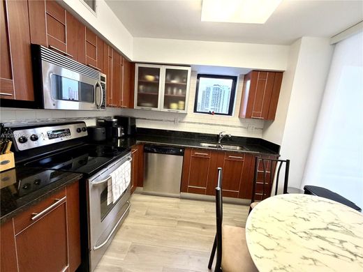 Residential complexes in Aventura, Miami-Dade