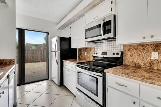 Townhouse in West Palm Beach, Palm Beach