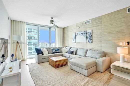 Residential complexes in Sunny Isles Beach, Miami-Dade