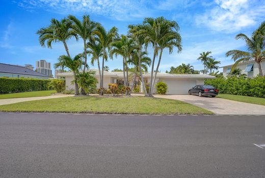 Villa in Palm Beach Shores, Palm Beach County
