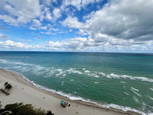 Residential complexes in Sunny Isles Beach, Miami-Dade