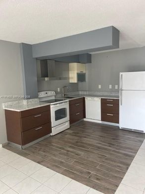 Komplex apartman Sunny Isles Beach, Miami-Dade County