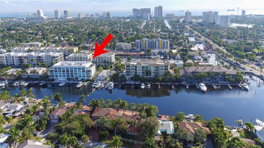 Residential complexes in Fort Lauderdale, Broward County