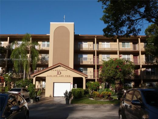 Edificio en Pembroke Pines, Broward County